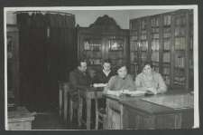 [Czytelnia Miejskiej Biblioteki Publicznej w Radomiu]